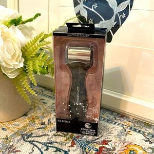 Japonesque Ice Roller